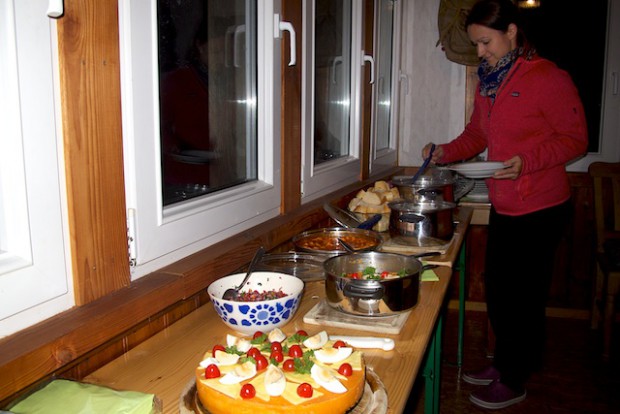 Nein, Karin hatte nicht nepalesisch sondern peruanisch gekocht. Und das war auch gut so :-) Denn es war sehr lecker!