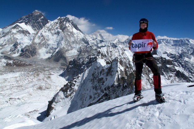 Drei Achttausender auf einem Bild: Everest, Lhotse, Makalu und mein Bergsportausrüster tapir, ohne den ich nirgendwo mehr hingehe.