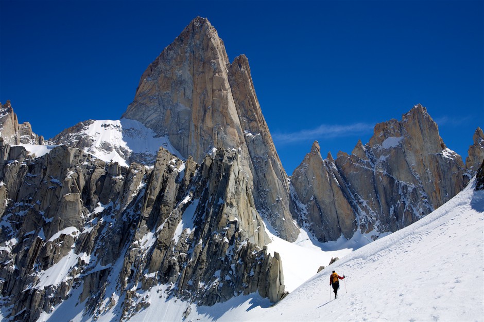 Der Fitz Roy mit seiner Südostseite vom Paso Superior aus gesehen. Hier hängt noch ein gewichtiger Sack! Er wird ganz sicher noch einmal ein Ziel von mir werden.