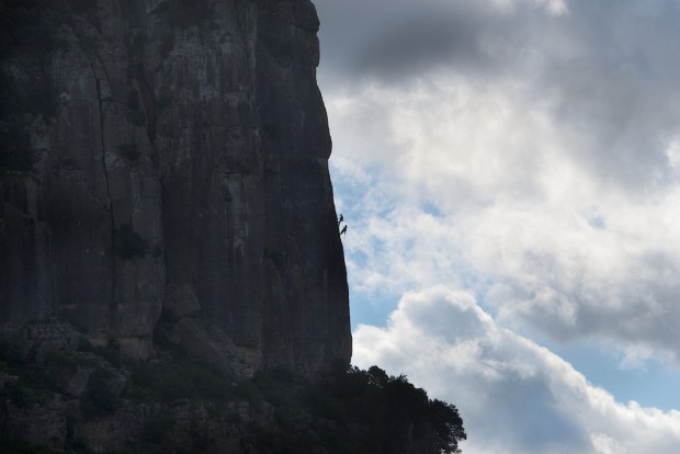 Der Sektor Isola del Tesoro, hier im Bild hat 63 Route und wird vom Autor des Kletterführers, Maurizio Oviglia doch tatsächlich als schönste Wand der Welt bezeichnet. Logisch, dass wir uns das ansehen mussten!