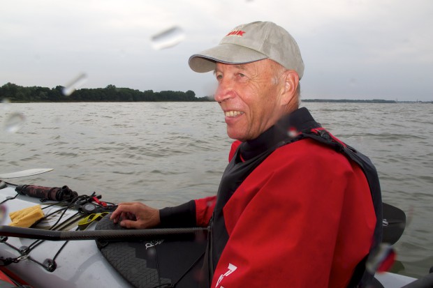 Peter ist mit seinem Boot verwachsen. Es ist schier unglaublich, wie er mit seinem Boot umgehen kann. Und er ist ein großartiger Lehrer. Diese Empfehlung von Falk Bruder traf ins Schwarze. 