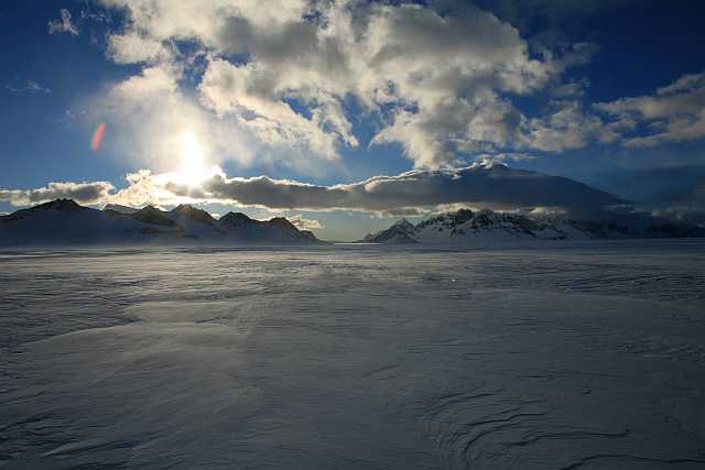 Sonne über dem patagonischen Inlandeis